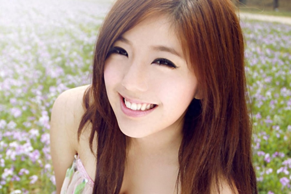 汪峰娶四任老婆，生三个女儿，最美的老婆却不是章子怡