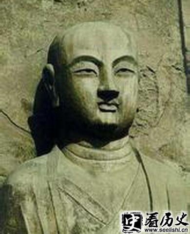 阿难陀石像