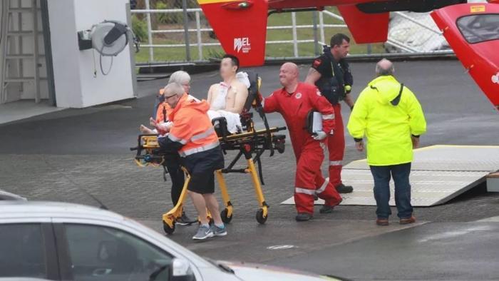 5死亡2重伤！中国游客大巴翻车，新西兰发生严重车祸，使馆启动应急机制