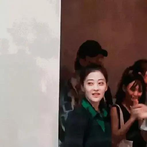 “江玉燕”的扮演者如今竟然完全认不出，她们何为要整成蜡像脸？