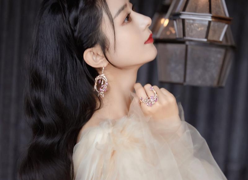 女人出轨离婚怎么挽回，妻子出轨导致离婚，如何挽回这段婚姻？