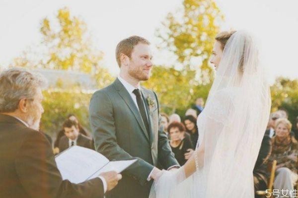 订婚前要准备什么 订婚前准备事项