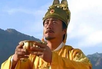 ​李善长手拿免死铁券为什么没用？