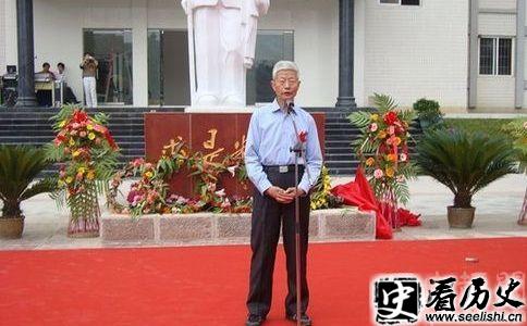 竺安照片