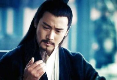 ​诸葛亮为什么要在华容道故意放走曹操？