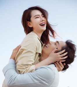 ​两个人在一起老是吵架适合在一起么(两个人容易吵架到底是为什么)