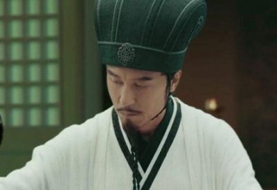 ​诸葛亮最大的理想是什么？他在出师表中是如何表态的？