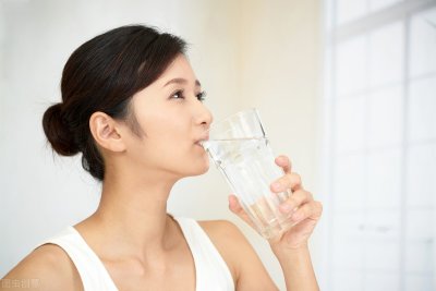 ​饮用水标准数据是多少（联合国对健康饮用水制定7点标准）
