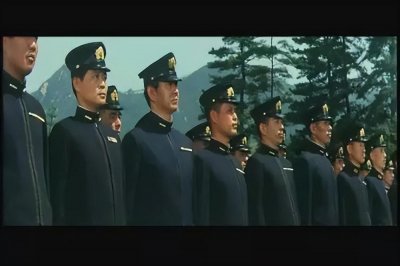 ​1944年，军歌《同期之樱》在《少女俱乐部》杂志上发表
