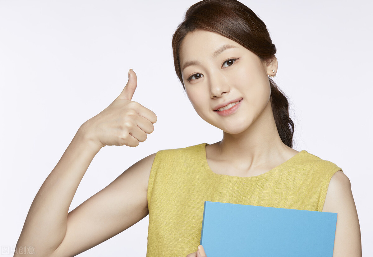 怎么做自我介绍（不同场合的自我介绍有不同的打开方式）