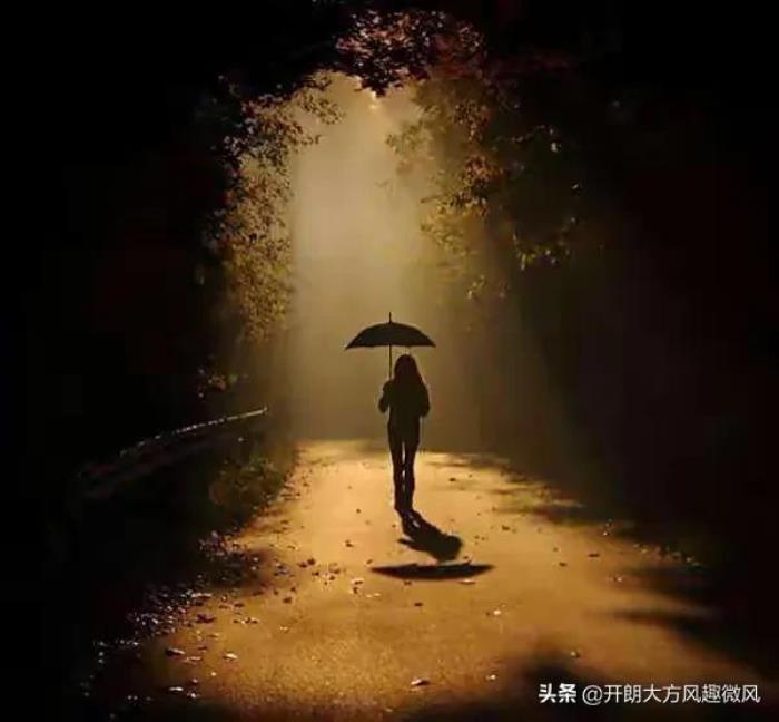 花钱找情感专家挽回有用吗（男子花3万找情感专家挽回爱情）