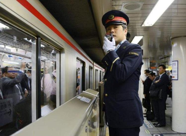 日本地铁为什么没有安检「日本地铁不安检的原因是什么呢说出来你都不一定会相信」