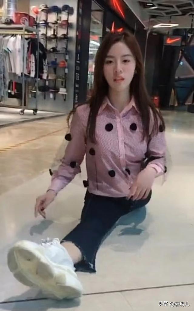 祝晓晗身高有多高 26岁山东姑娘祝晓晗(22)