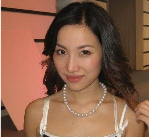 上海chinajoy展台美女（历届ChinaJoy最美ShowGirl大赏组图）(58)