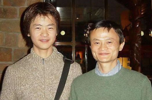 马云究竟有几个孩子 马云女儿马雪照片真假