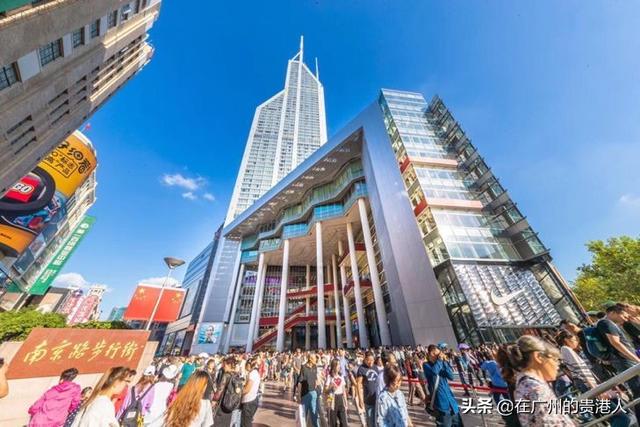 上海最大的高楼top1(上海十大高楼一览)(19)