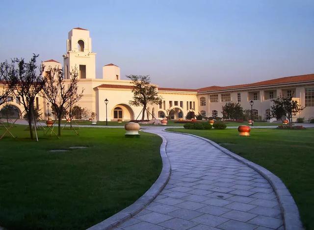 大连海边城堡介绍(除了西虹市的这个城堡)(10)