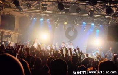 ​livehouse什么意思，中文翻译就是室内演唱场馆(流行音乐文化)