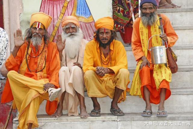 印度圣女只是表面风光,暗地却是奴隶成了僧侣的“玩物”!