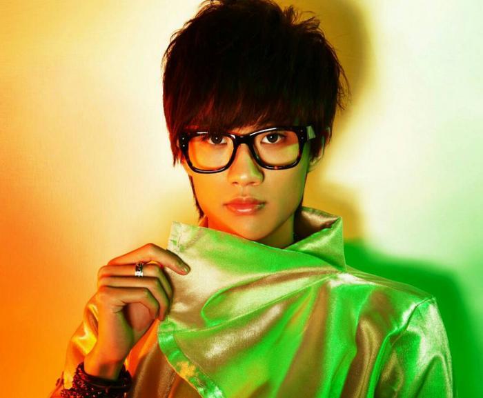 许嵩:他不在江湖,江湖却始终有他的传说