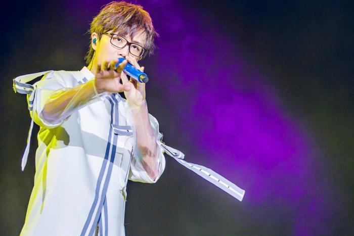 许嵩:他不在江湖,江湖却始终有他的传说