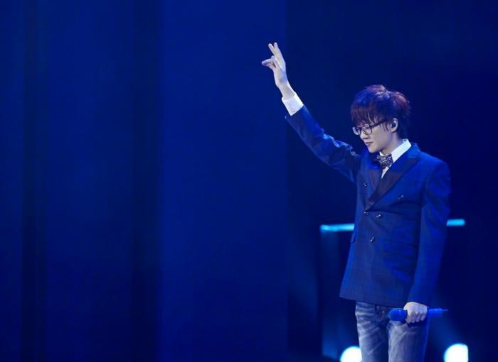 许嵩:他不在江湖,江湖却始终有他的传说