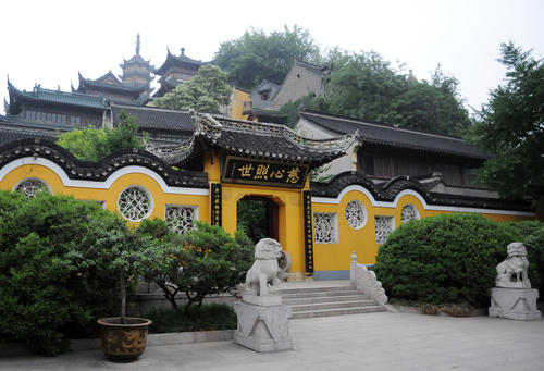 白娘子水漫金山,原来金山就在江苏镇江,风景优美香火鼎盛