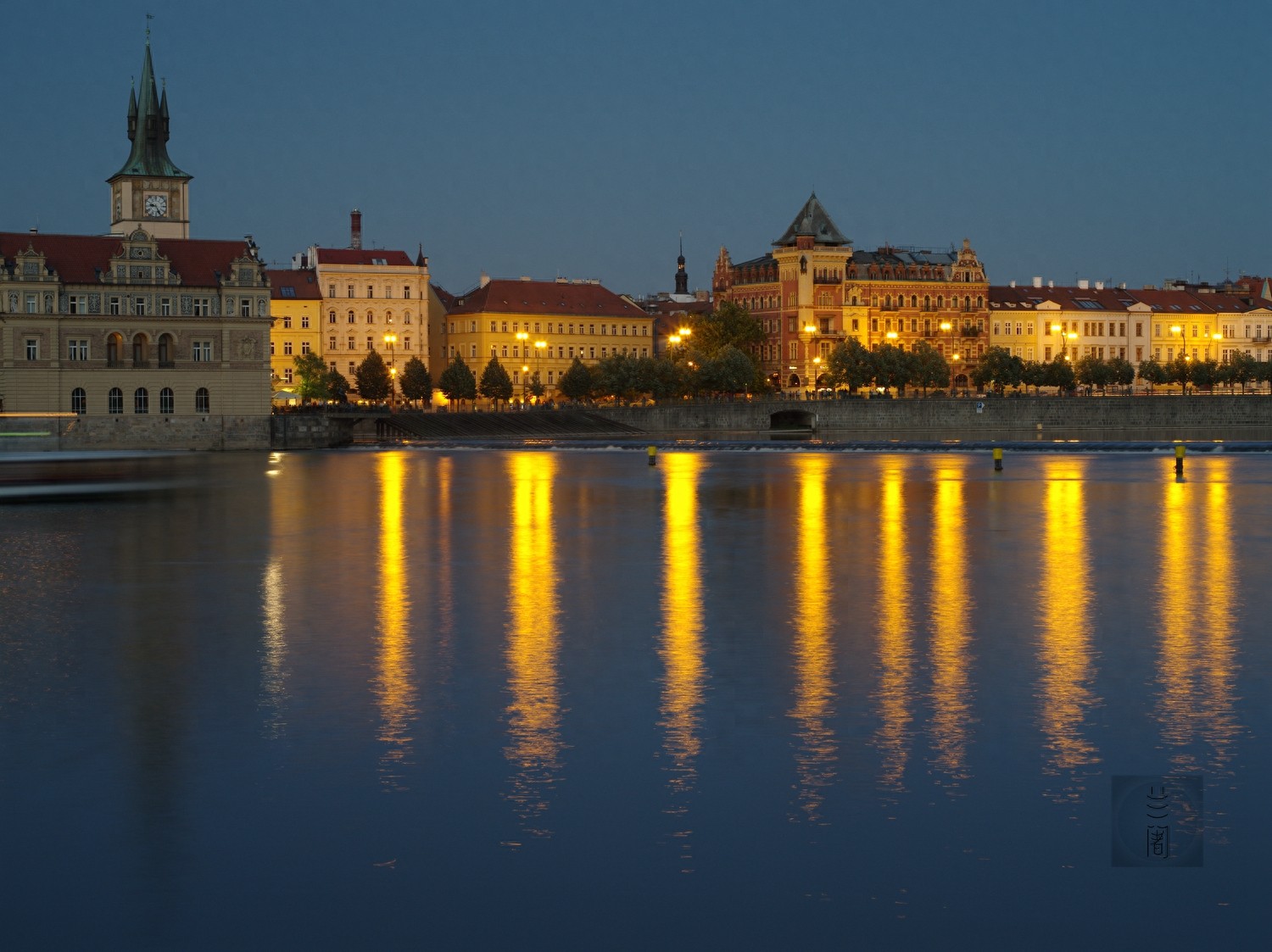 拥有千年历史的城市布拉格,号称“千塔之城”