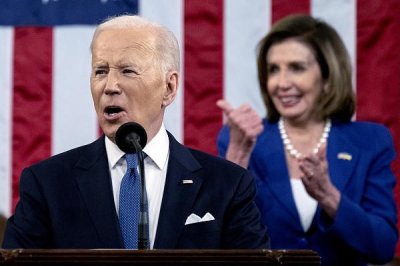 ​佩洛西：拜登知道我非常爱他，我认为可以把他加到总统山上去