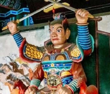 ​揭秘神话人物马王爷：三只眼的由来