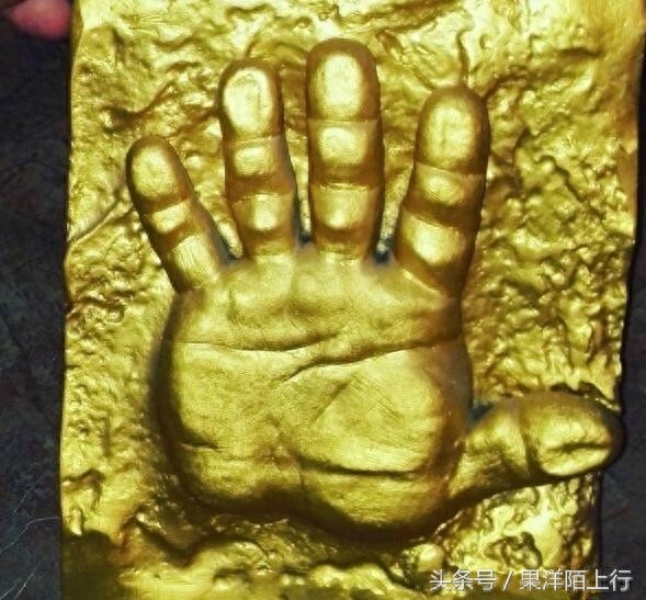 他是世界扳手腕冠军,手掌宽厚堪比“如来神掌”