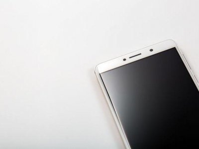 ​华为“最良心”：4GB运存+双摄+麒麟655，仅售1299元