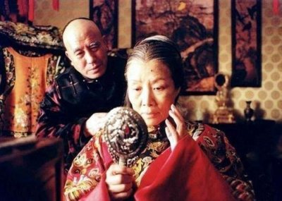 ​李莲英用嘴干了慈禧（李莲英把慈禧灌醉）