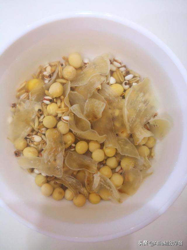 黑米5种最好吃的做法(营养早餐第172期黑米这样做)(52)