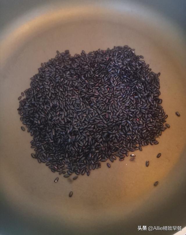 黑米5种最好吃的做法(营养早餐第172期黑米这样做)(2)