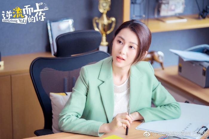 当年她因《微微一笑》而不被讨喜,如今凭借《逆流而上》大受好评