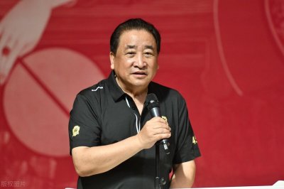 ​姜昆与郭德纲15年的恩怨是啥原因所致？