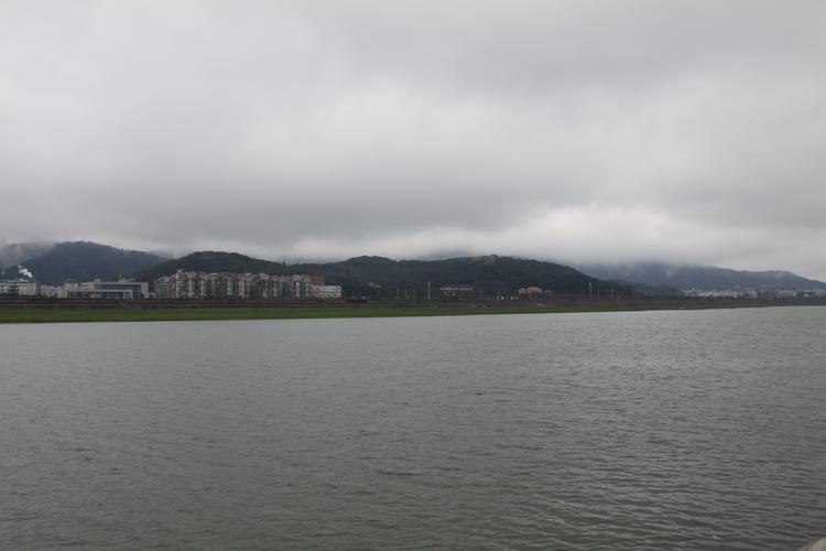 第一天:长沙岳麓山-湘江风光带-湘江