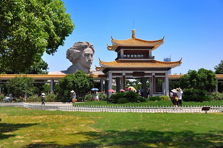 第四天:望城坡-橘子洲公园