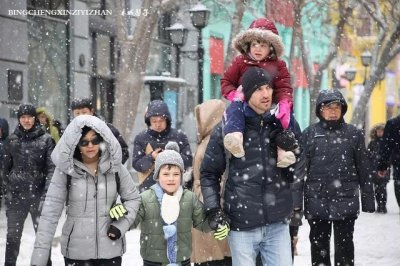 ​冬天的哈尔滨雪景（飘雪的哈尔滨美翻了）
