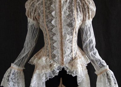 ​女人六种暗示爱上你，女人向男人示爱有哪种暗示