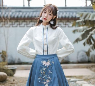 ​女生们穿上这四款改良汉服，公主气息十足啊