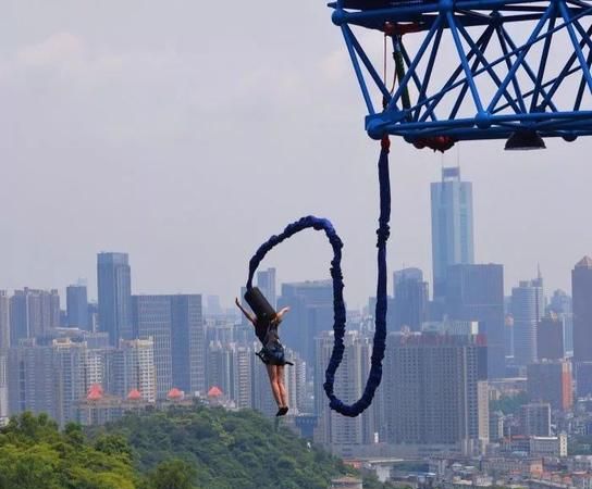 东莞市哪里有花式蹦极