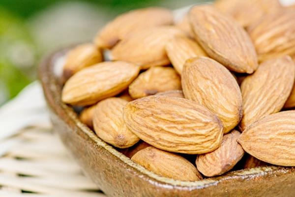 巴旦木能多吃吗 吃多了有害处 巴旦木能多吃吗 吃多了有害处