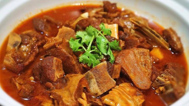 红焖羊肉最正宗的做法窍门（红焖羊肉的家常做法）(1)