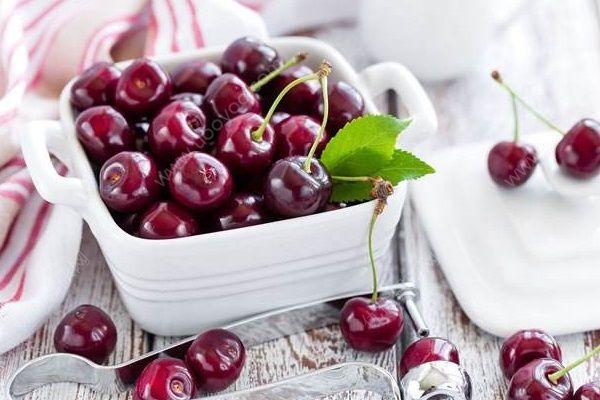 车厘子怎么保存好，车厘子放冰箱还是常温 