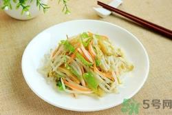 豆芽和胡萝卜可以一起炒吗?胡萝卜炒豆芽的做法 豆芽和胡萝卜可以一起炒吗?胡萝卜炒豆芽的做法