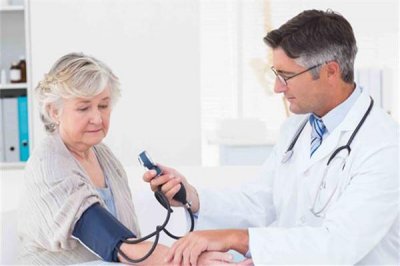 ​老人得了癌症怎么安慰 3招稳定情绪