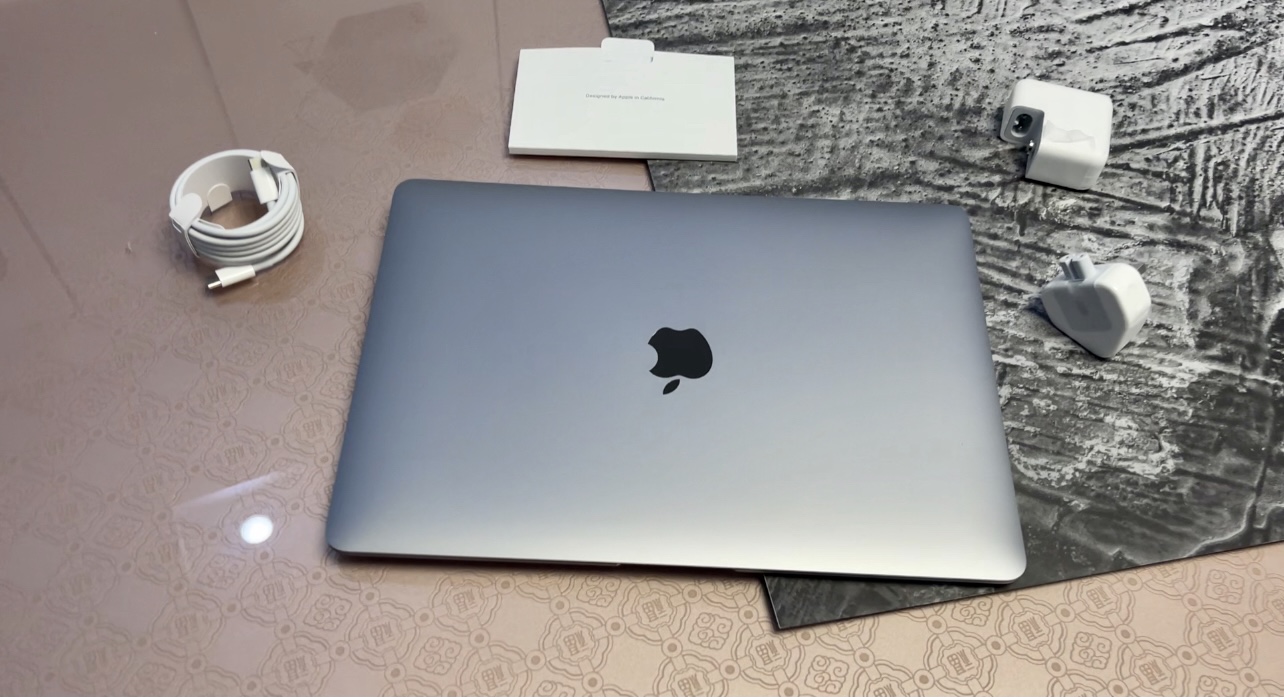 苹果电脑能玩吃鸡吗（6000元内最强笔记本开箱）