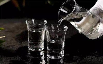 ​喝家酿的葡萄酒有什么好处(喝自家酿的葡萄酒会中毒吗)